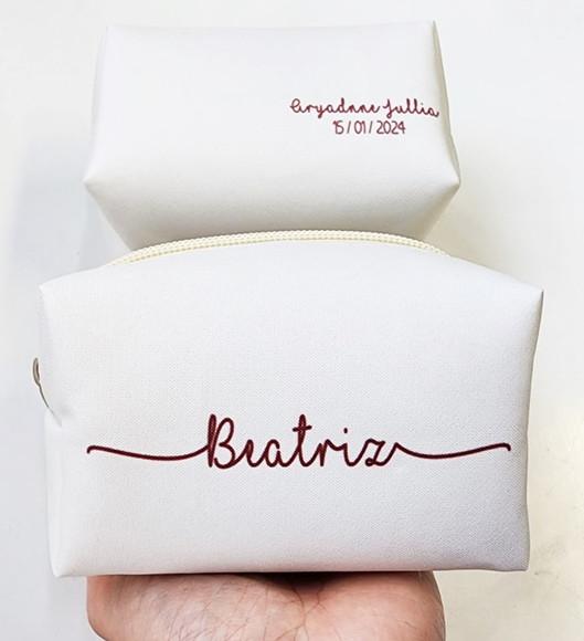 Necessaire Personalizada Creme com Marsala