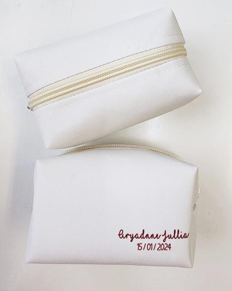 Necessaire Personalizada Creme com Marsala