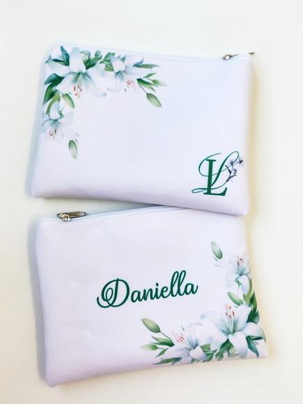 Necessaire Personalizada Flores Brancas Casamento