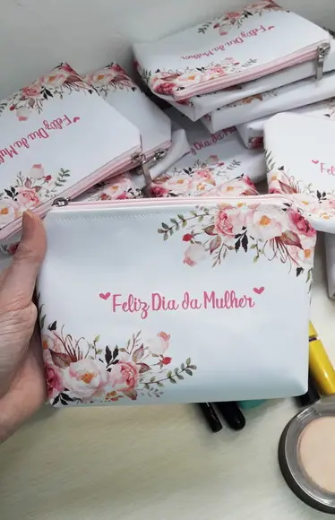 Lembrancinha Madrinha de Casamento Necessaire