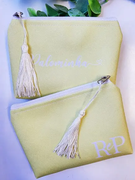 Necessaire Amarela com Pingente