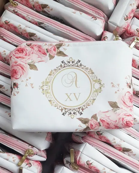 Necessaire Aniversário de Debutante 15 anos com forro