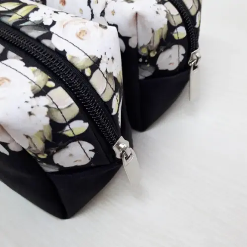 Necessaire Box Floral Preta