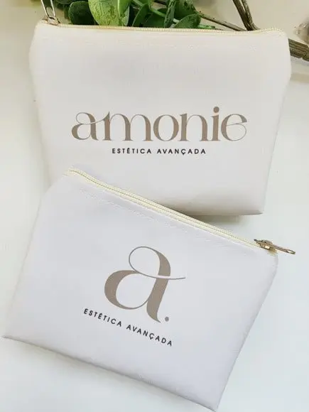 Necessaire com Logo