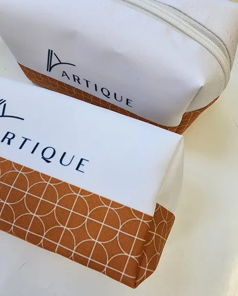 Necessaire com Logo Personalizada