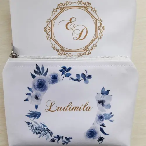 Necessaire Personalizada Azul Serenity Fundo Branco