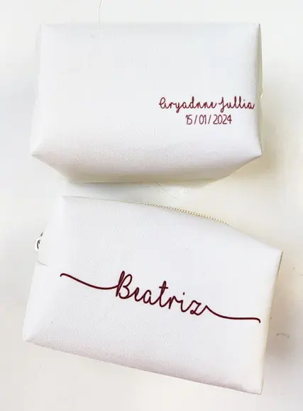 Necessaire Personalizada Creme com Marsala