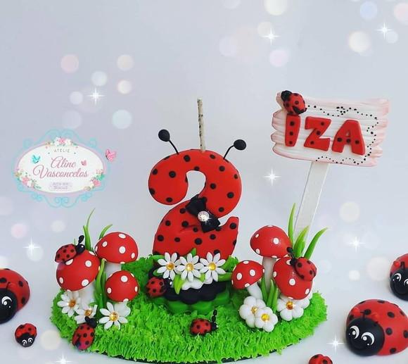 Mini Topo Joaninha Jardim em Biscuit