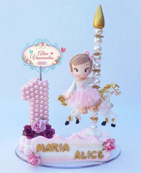 Topo de Bolo Carrossel Personalizado em Biscuit