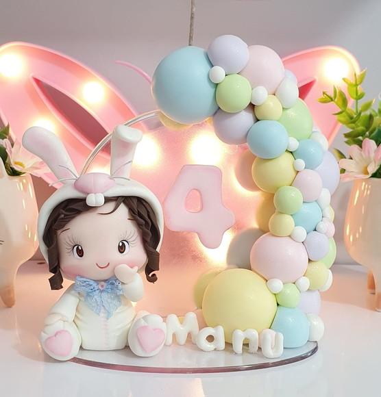 Topo de Bolo Coelhinha de Páscoa Personalizada em Biscuit