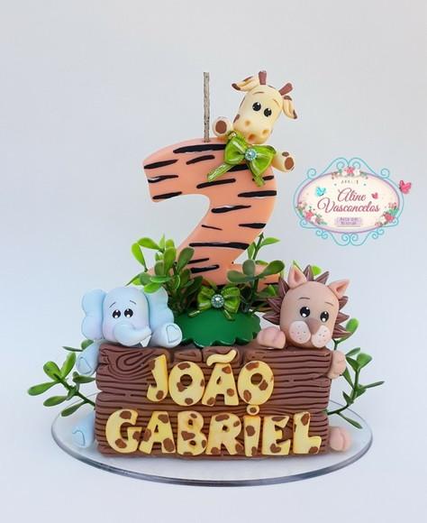Topo de Bolo com Vela Tema Safari em Biscuit