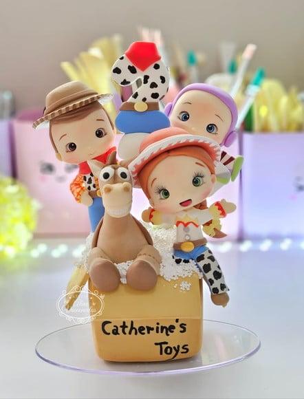 Topo de Bolo com Vela Toy Story em Biscuit/ Caixa Brinquedos