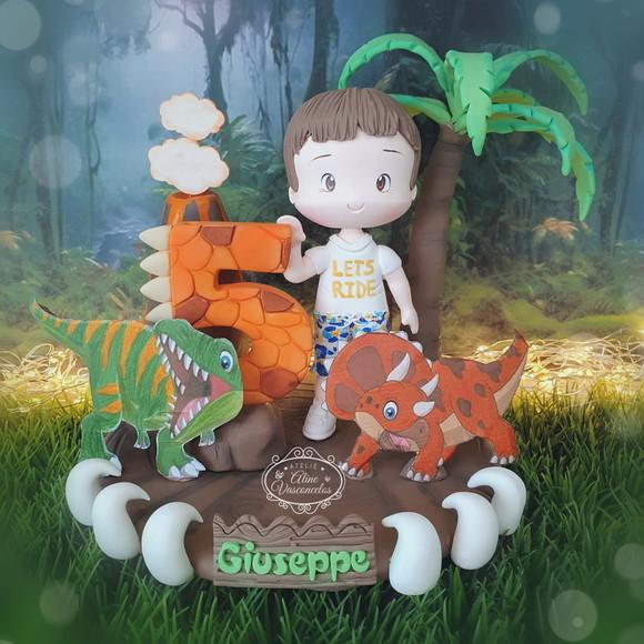 Topo de Bolo Dinossauro Personalizado em Biscuit