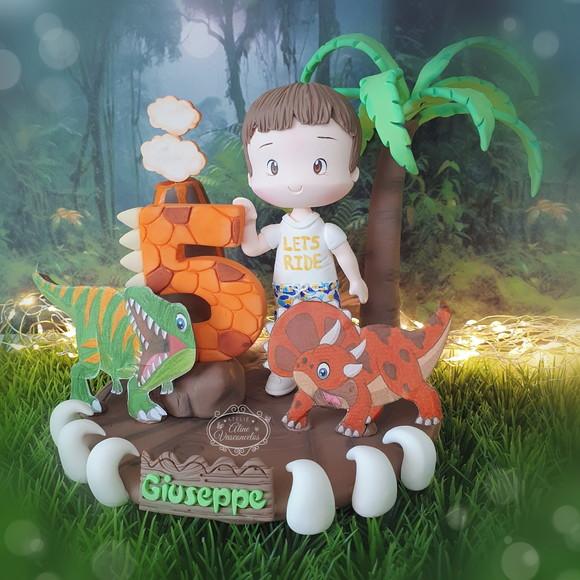 Topo de Bolo Dinossauro Personalizado em Biscuit
