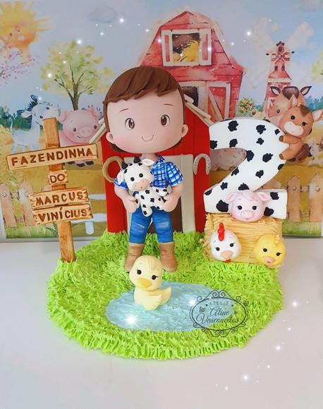 Topo de Bolo Fazendinha Personalizado em Biscuit