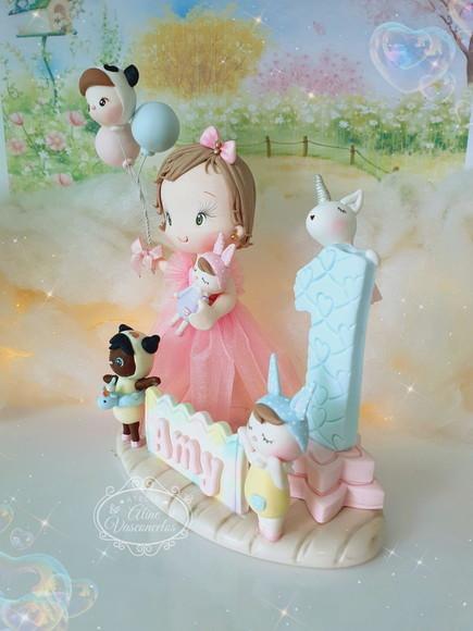 Topo de Bolo Metoo Doll em Biscuit