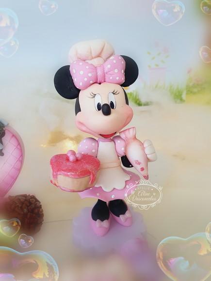 Topo de Bolo Minnie Confeiteira em Biscuit