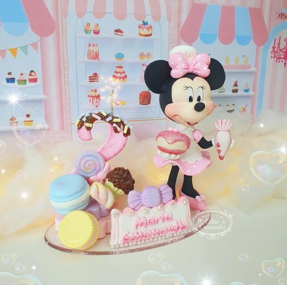 Topo de Bolo Minnie Confeiteira em Biscuit