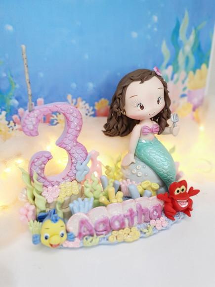 Topo de Bolo Pequena Sereia Personalizada em Biscuit