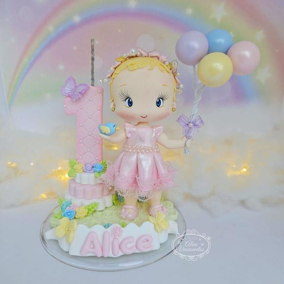 Topo de Bolo Personalizado Jardim Encantado em Biscuit