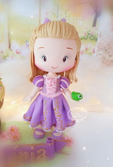 Topo de Bolo Rapunzel (personalizada ) em Biscuit