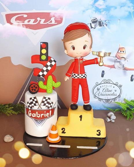 Topo de Bolo Tema Carro Personalizado em Biscuit