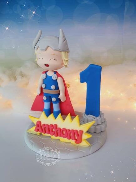 Topo de Bolo Thor (vingadores) em Biscuit