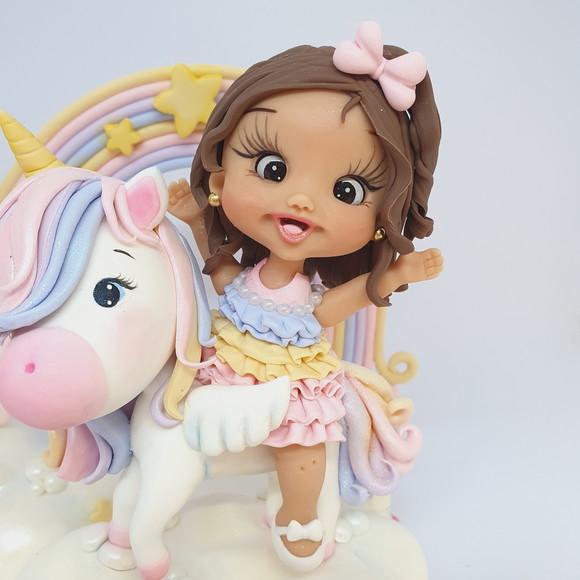 Topo de Bolo Unicórnio Personalizado em Biscuit