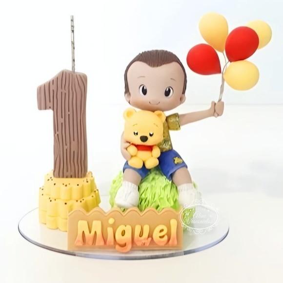 Topo de Bolo Ursinho Pooh Personalizado em Biscuit