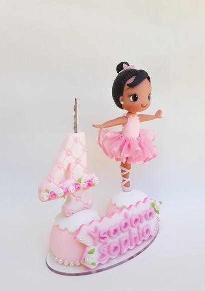Topo de Bolo/vela Bailarina Personalizada em Biscuit