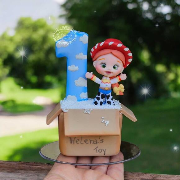 Vela de Aniversário Jessie Toy Story em Biscuit