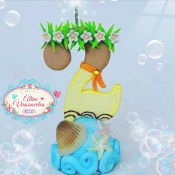 Vela Decorada Tema Moana em Biscuit