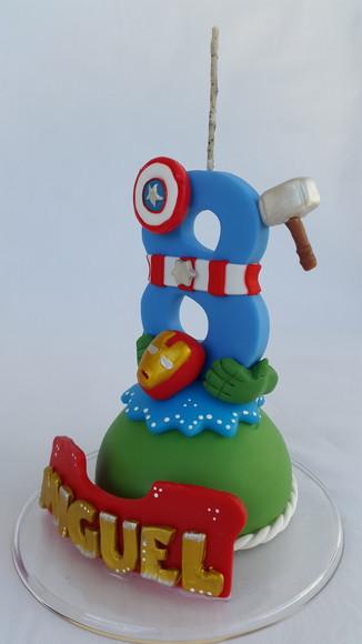 Vela Super Heróis/ Vingadores em Biscuit