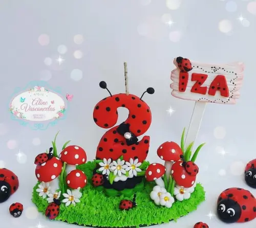 Mini Topo Joaninha Jardim em Biscuit