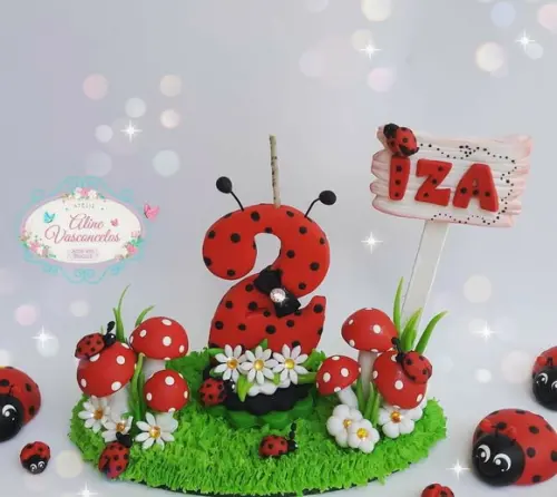 Mini Topo Joaninha Jardim em Biscuit