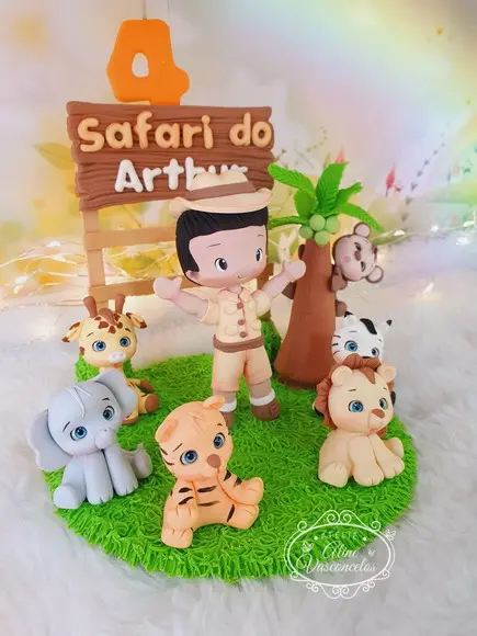 Topo de Bolo Cenário Safari Personalizado em Biscuit