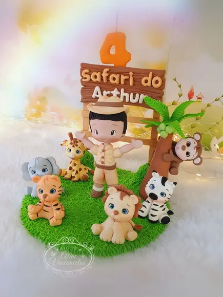 Topo de Bolo Cenário Safari Personalizado em Biscuit