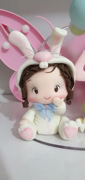 Topo de Bolo Coelhinha de Páscoa Personalizada em Biscuit