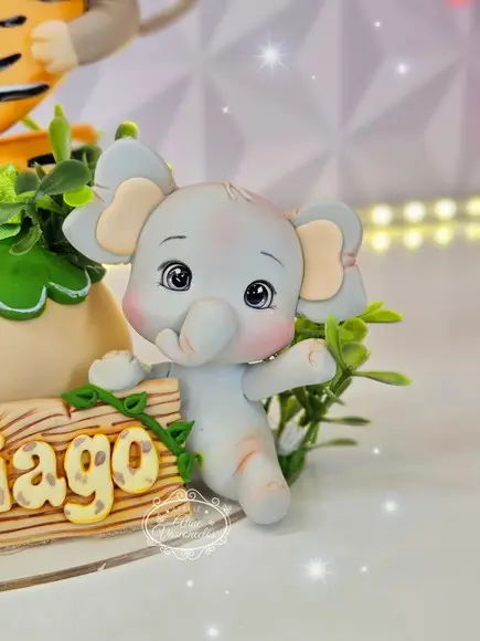Topo de Bolo com Vela Tema Safari em Biscuit