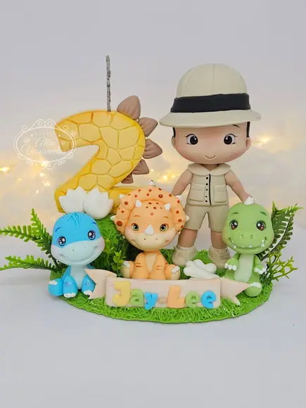 Topo de Bolo Dinossauro Baby em Biscuit