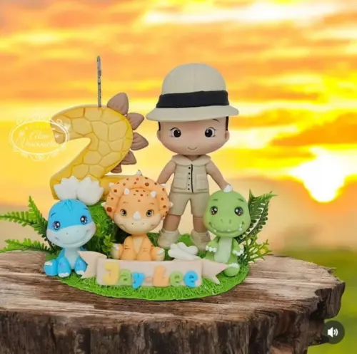 Topo de Bolo Dinossauro Baby Personalizado em Biscuit