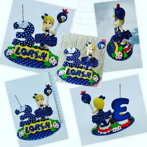 Topo de Bolo Galinha Pintadinha em Biscuit