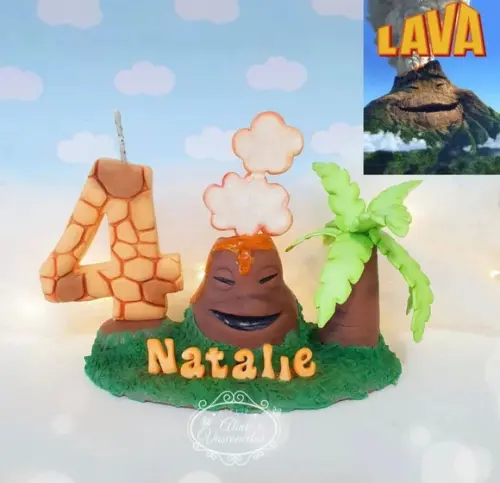 Topo de Bolo Lava Vulcão em Biscuit