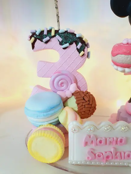 Topo de Bolo Minnie Confeiteira em Biscuit
