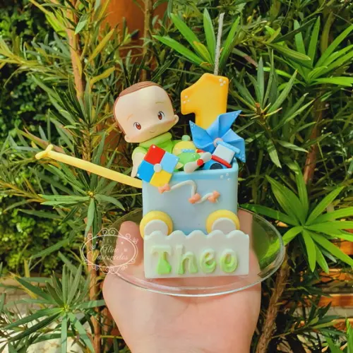 Topo de Bolo Personalizado Tema Brinquedos em Biscuit