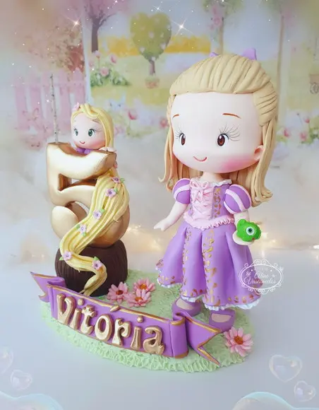 Topo de Bolo Rapunzel (personalizada ) em Biscuit