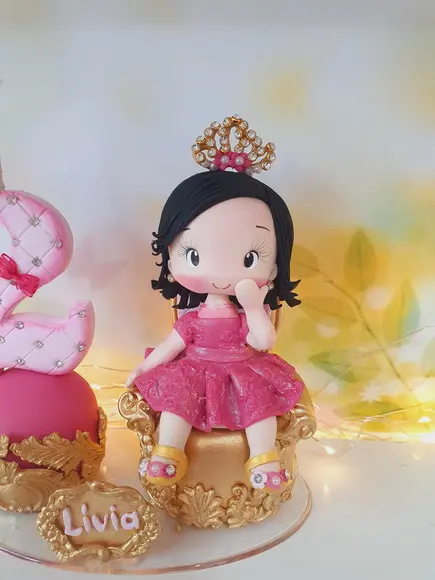 Topo de Bolo Realeza Personalizado em Biscuit