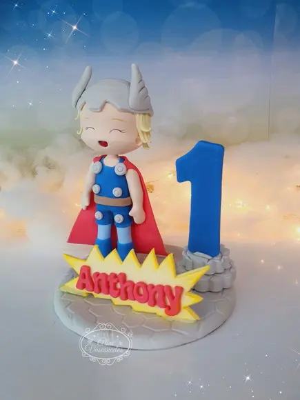 Topo de Bolo Thor (vingadores) em Biscuit