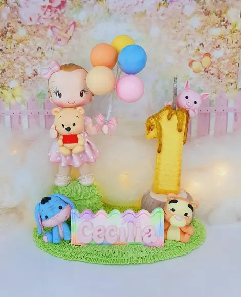 Topo de Bolo Ursinho Pooh Personalizado em Biscuit