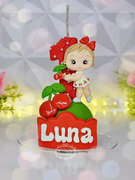 Vela de Aniversário Personalizada Tema Cerejinha em Biscuit